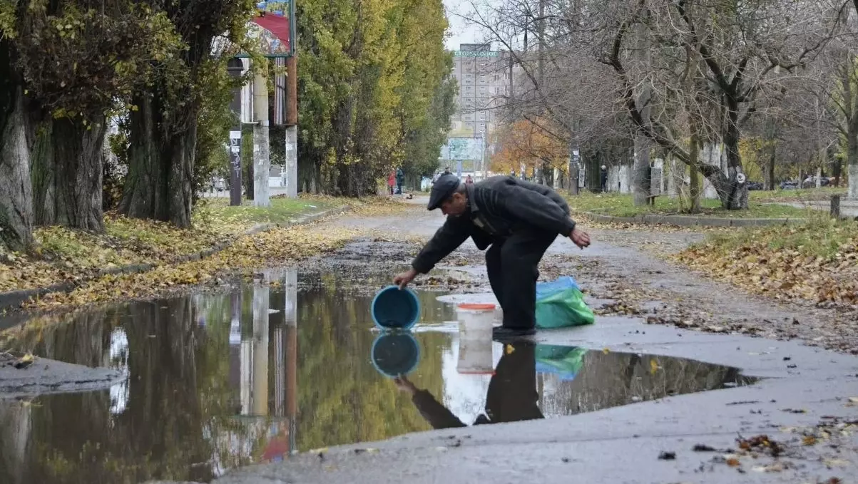 Гуманитарная помощь Орску сократилась: раздача бесплатной воды прекращена