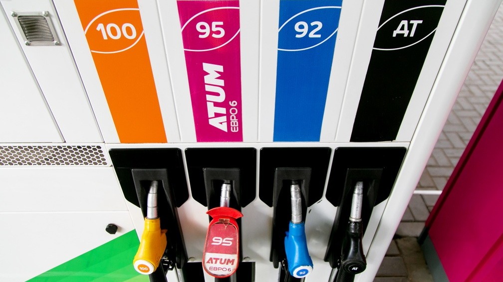 Удастся ли правительству обуздать бензиновый кризис в стране?