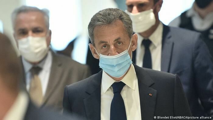 Саркози получил год тюрьмы по делу о коррупции