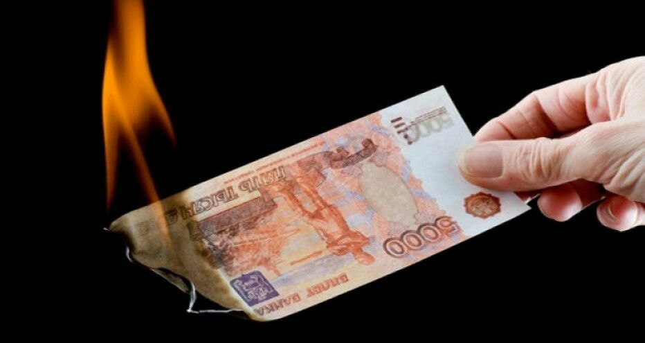 Андрей Мовчан: «Может уже хватит ослаблять рубль?»