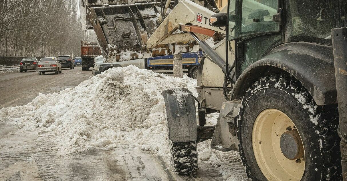 Мэру Новгорода выписан штраф за плохую уборку снега на улицах