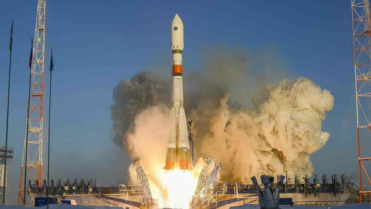 ВКС запустили ракету носитель "Союз-2.1б" с космодрома Плесецк