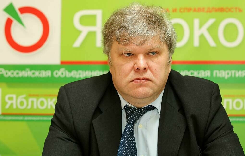 Митрохин не прошел: партии "Яблоко" в новом составе Госдумы опять не будет