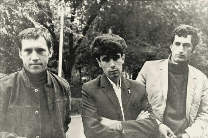 Донецк, 1970 г. Высоцкий, Федоренко и Карапетян (крайний справа) в Донецке