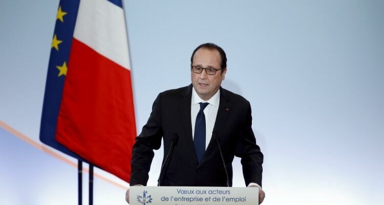 Франсуа Олланд ввел во Франции чрезвычайное экономическое положение