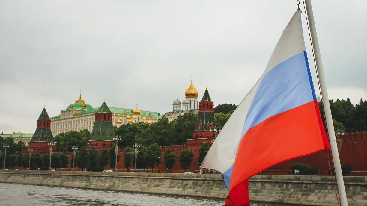 ВЦИОМ: 91% россиян считают себя патриотами