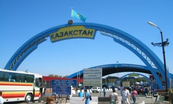 Казахстан страдает от российской войны с европейскими продуктами