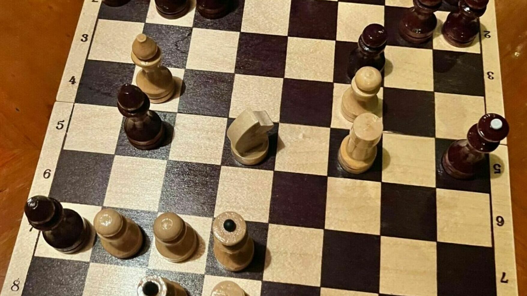 Ян Непомнящий сыграл вничью в предпоследней партии за шахматную корону