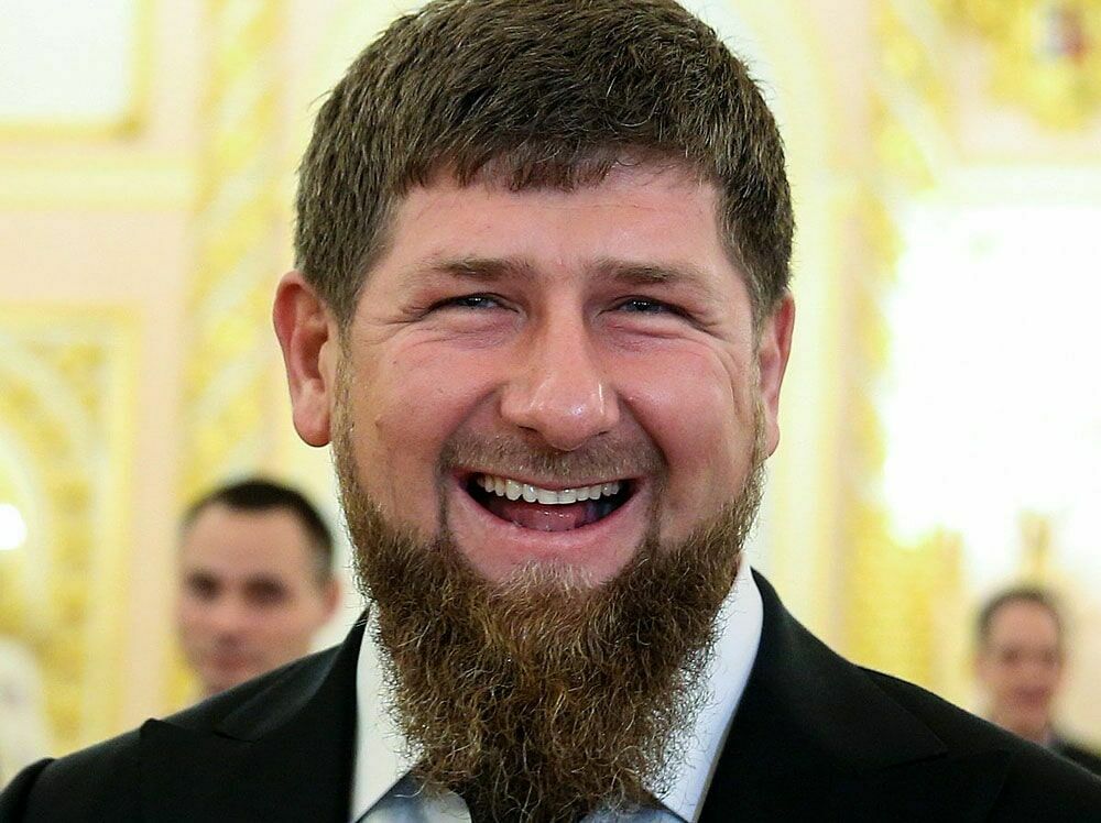 СМИ: 25 человек задержали в Чечне за рассылки фотоколлажа с Кадыровым