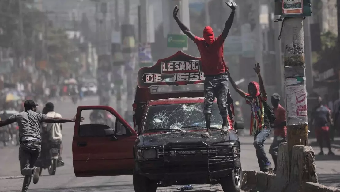 Протестующие в Порт-о-Пренсе, Гаити, 1 марта 2024 года.