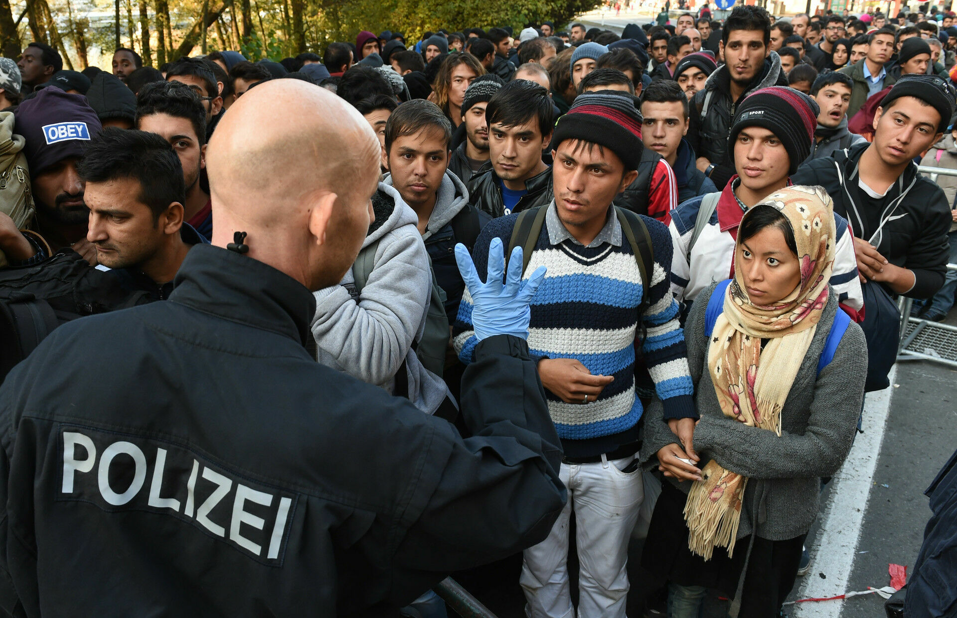 Нелегальные мигранты с Востока наводнили Германию, Словакию и Чехию