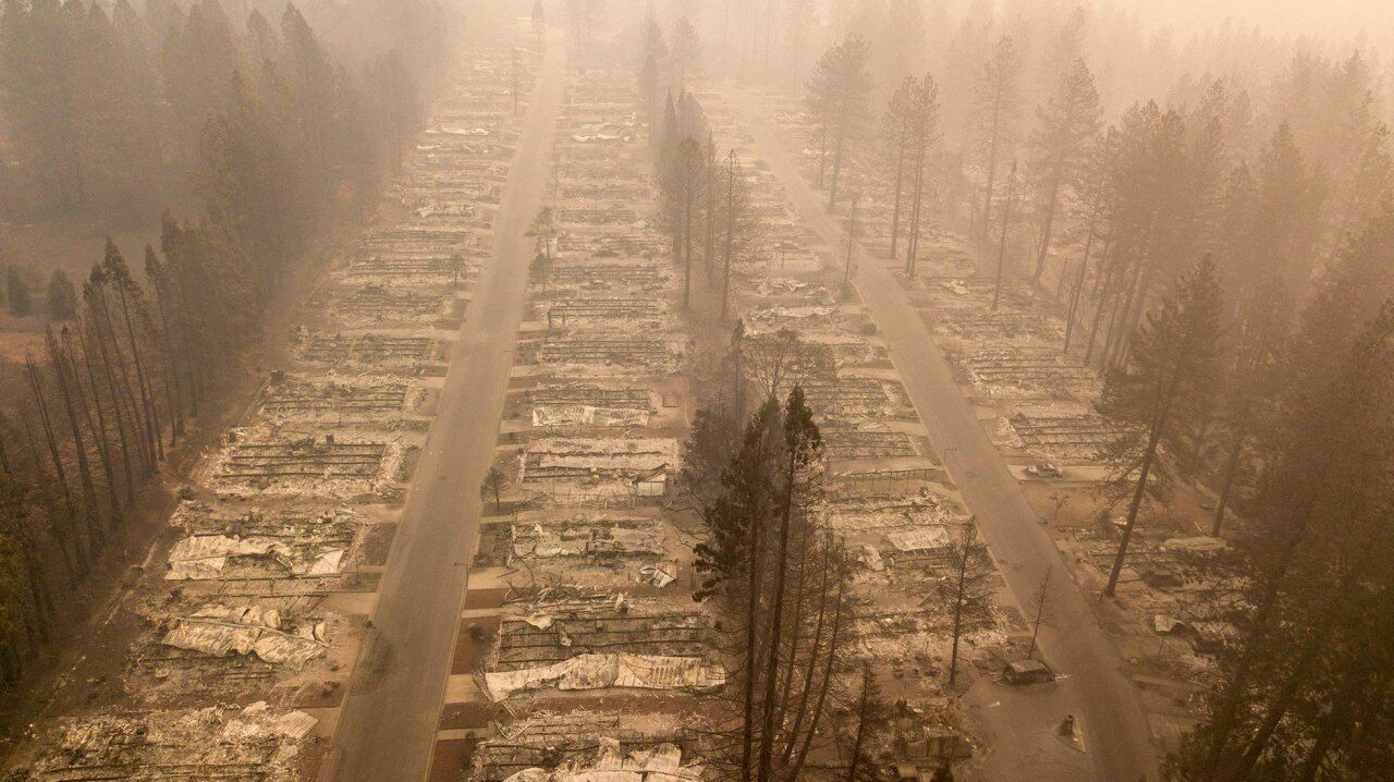 В Калифорнии во время пожаров пропало без вести более 600 человек