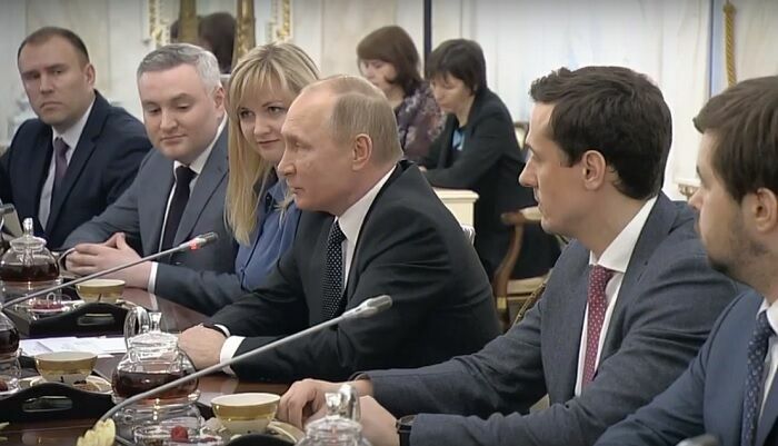 Владимир Путин встретился с победителями конкурса "Лидеры России"