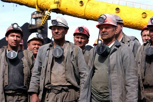 В Кузбассе выросло число бастующих шахтеров