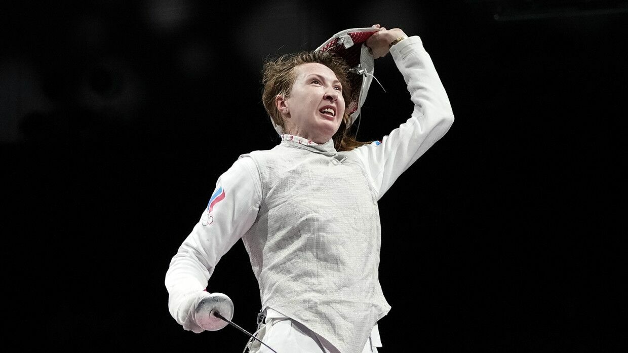 Фехтовальщица Коробейникова принесла России пятую олимпийскую медаль