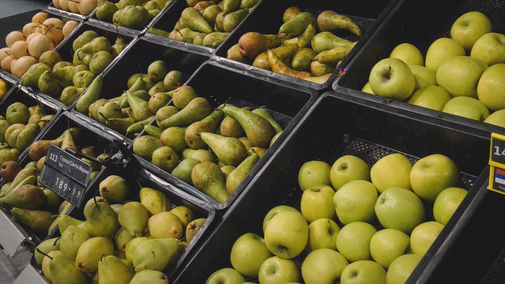 Россельхознадзор запретил поставки яблок и персиков из Новой Зеландии из-за гнили