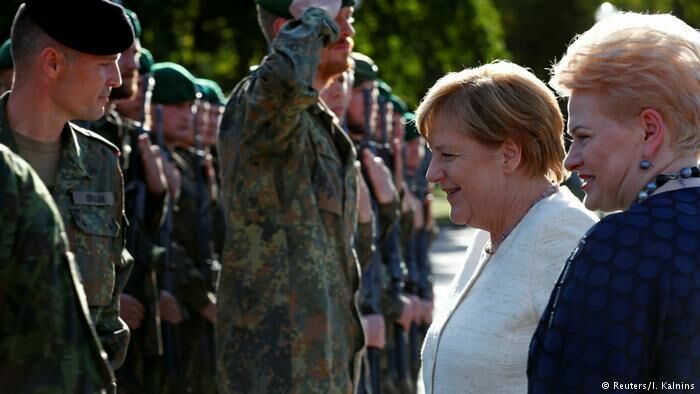 Меркель: Россия дестабилизирует обстановку в странах бывшего СССР