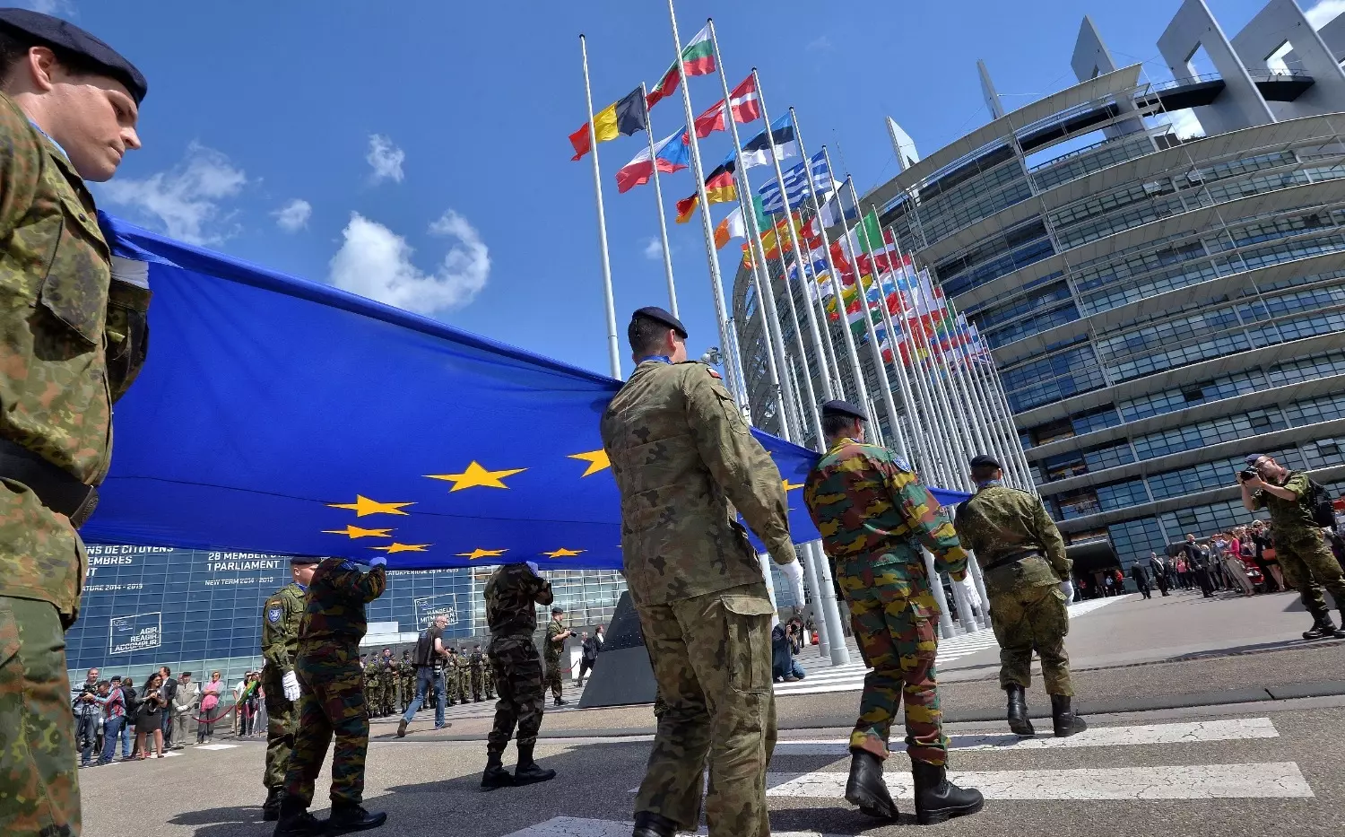Не исклбчено, что европейские страны помогут Киеву и живой силой