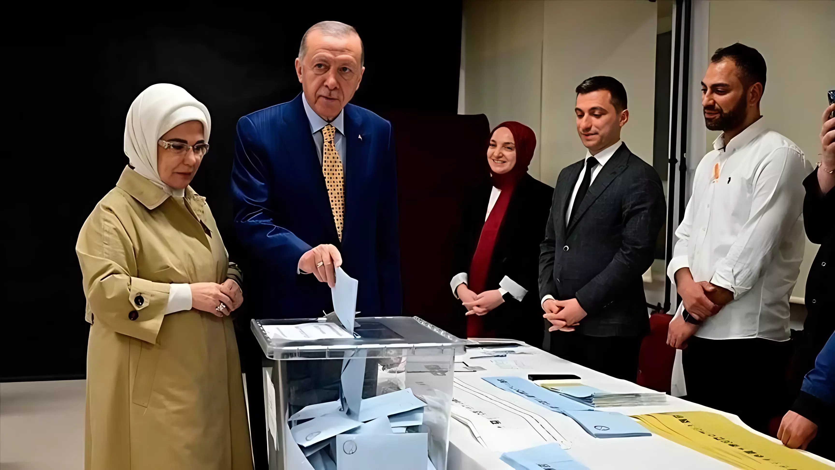 Эрдоган голосует и проигрывает