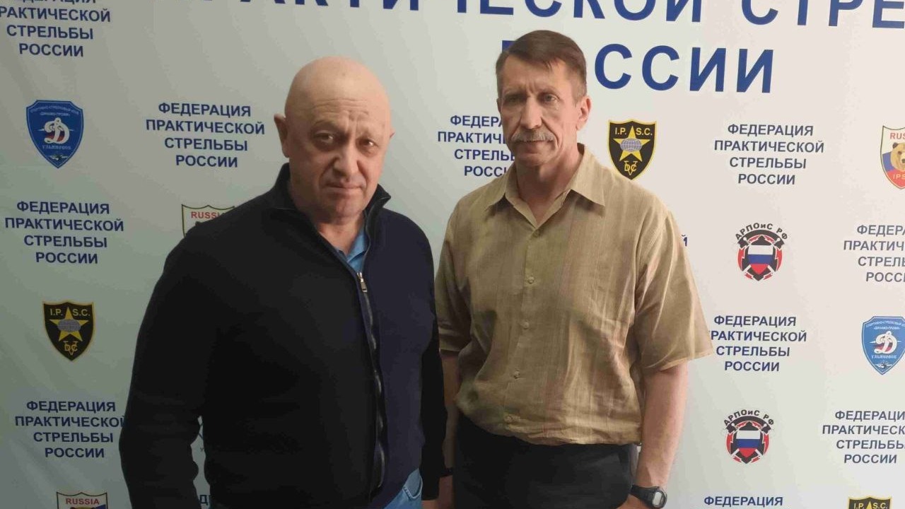 Евгений Пригожин (слева) и депутат Госдумы Виктор Бут