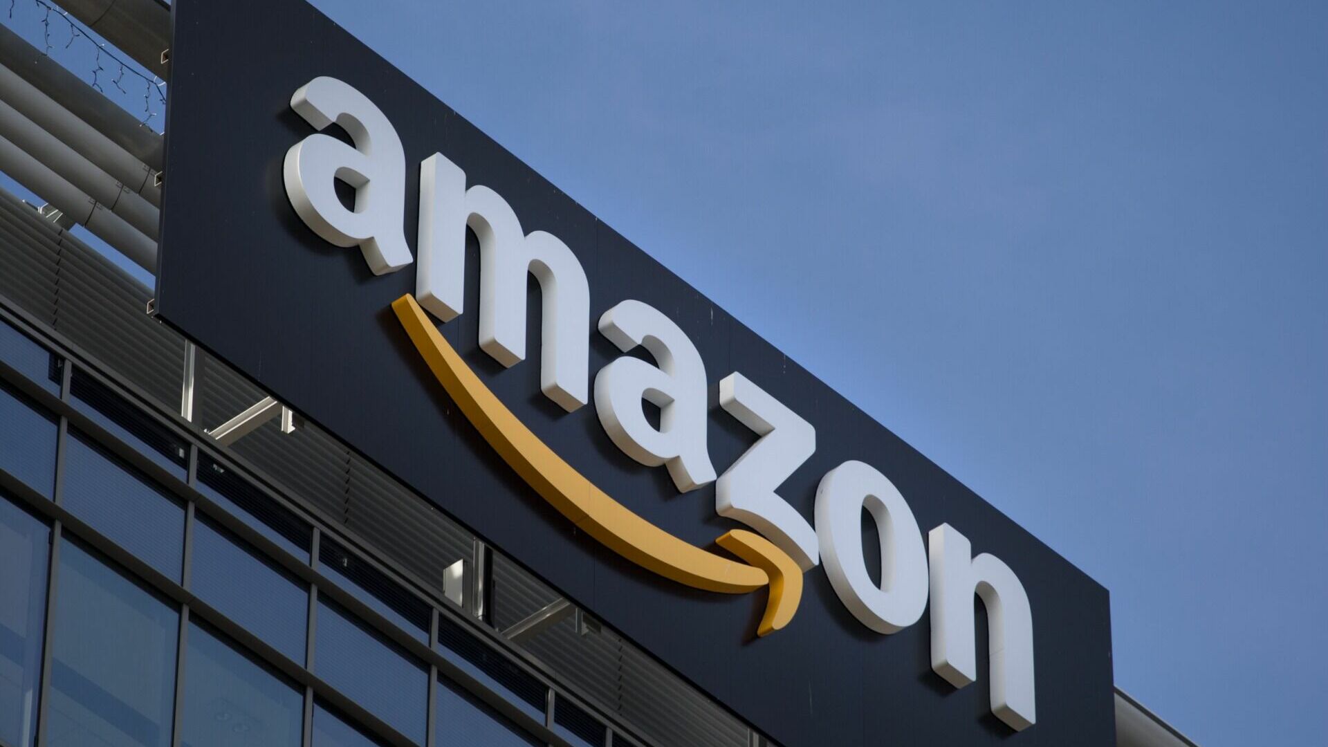 В Amazon массовые увольнения: под сокращение попадут свыше 18 тысяч сотрудников