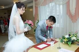 Вступающим в брак разрешат выбирать время свадьбы