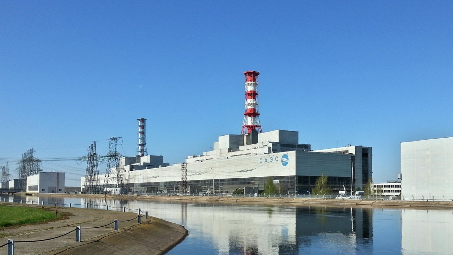 На Смоленской АЭС из-за урагана отключился третий энергоблок