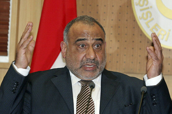 Иракский премьер покинул пост после гибели 400 демонстрантов