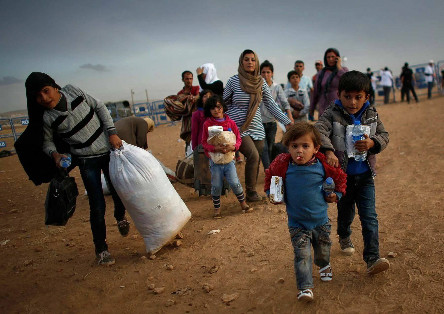Более 130 тысяч человек покинули дома из-за военной операции Турции в Сирии