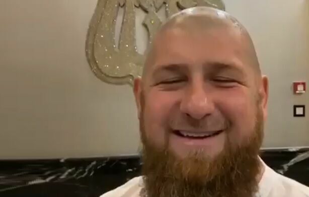 Рамзан Кадыров побрился наголо после просьб разрешить работу парикмахерских