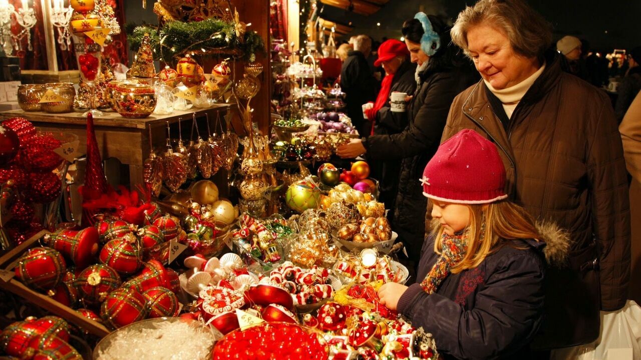 Расходы россиян на детские подарки к Новому году выросли на треть