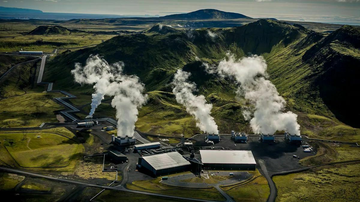 Крупнейшую установку по откачке углекислого газа из воздуха запустили в Исландии