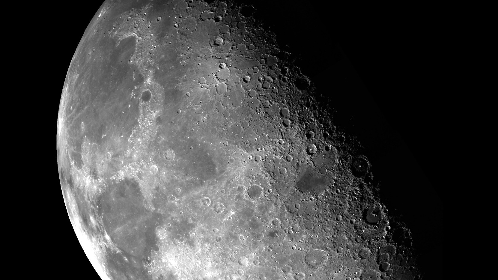 Новое исследование «состарило» Луну на 40 млн лет