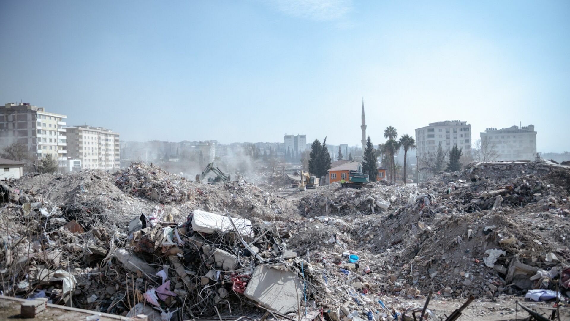 Вот почему они падают: четверть домов в Турции построены из разбавленного бетона