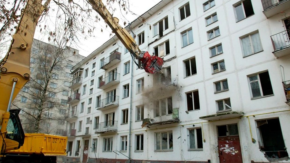 Депортация ради реновации: новый закон позволит выселять москвичей из их квартир