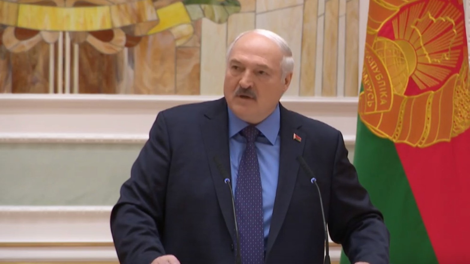Лукашенко вступился за Шойгу