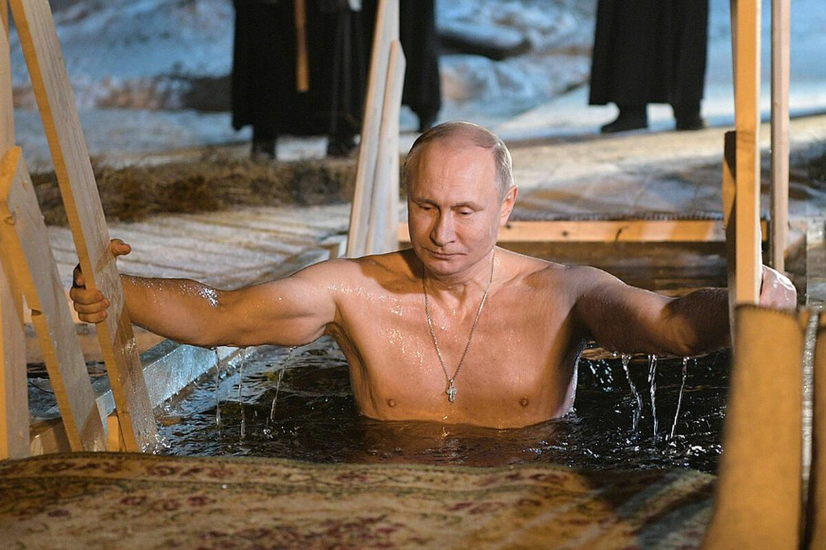 Владимир Путин не стал окунаться в прорубь на Крещение