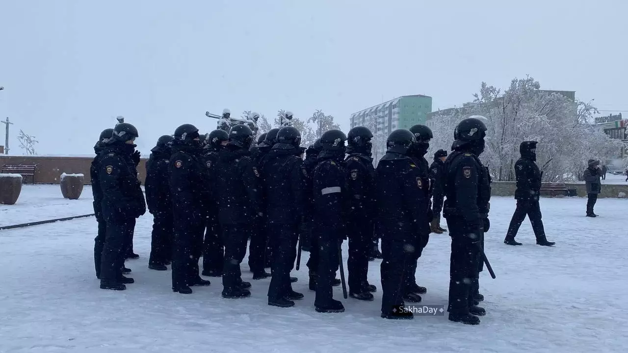 В Якутии — массовые протесты после убийства местного жителя гражданином Таджикистана