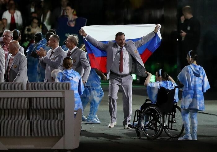 Пронесший российский флаг на Паралимпиаде-2016 белорус получит квартиру