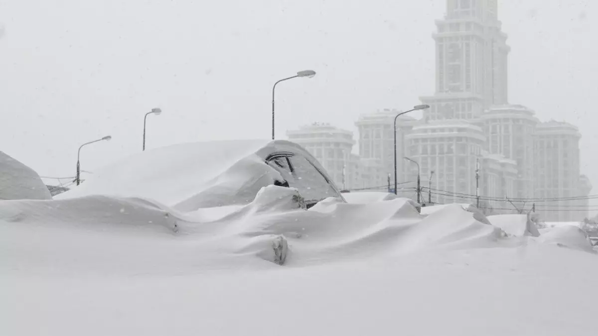 Снегопады в Москве в ближайшие 2 дня побьют рекорды почти 30-и летней давности