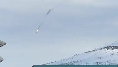 В Мурманской области истребитель МиГ-31 загорелся во время полета и упал в озеро