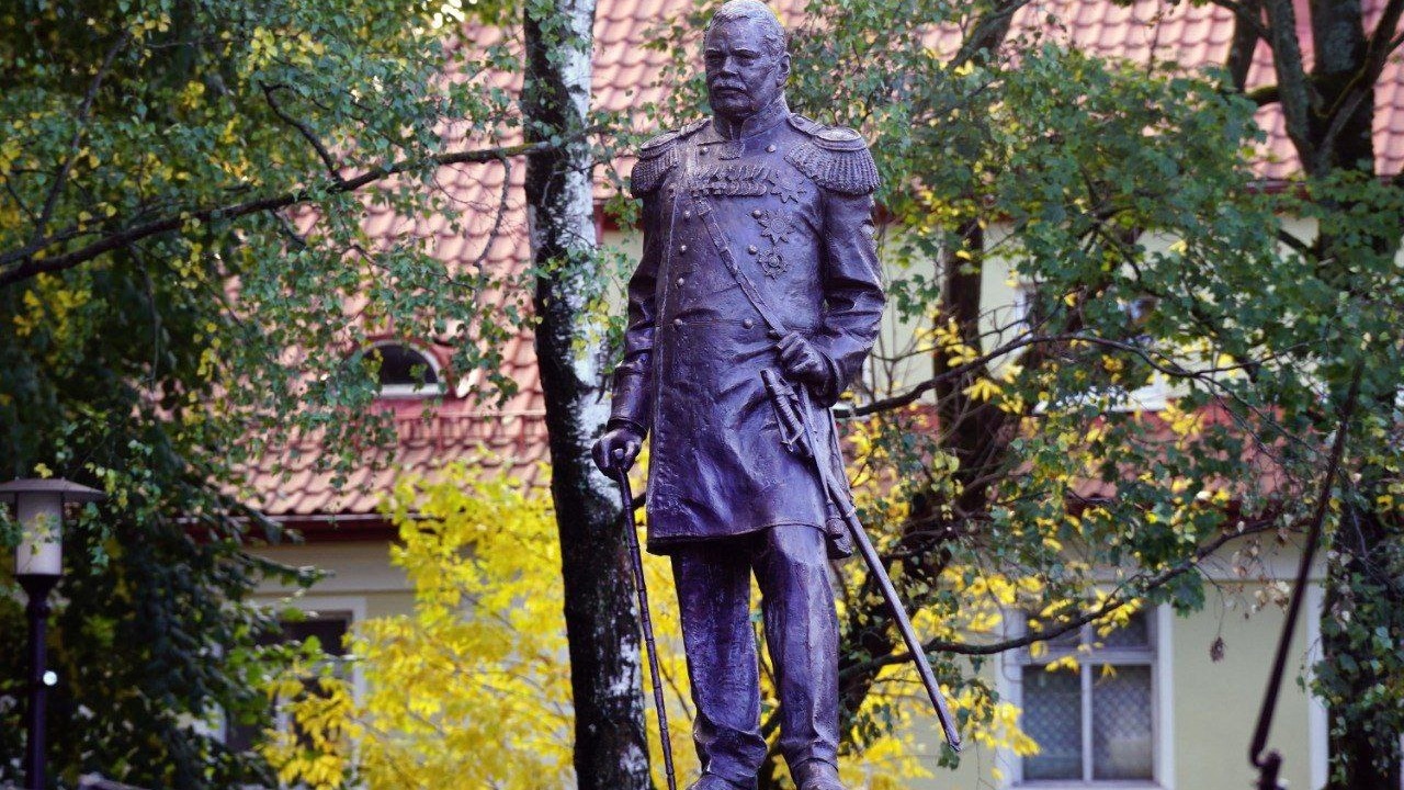 В память о «Вешателе»: в Калининграде открыт монумент усмирителю Польского восстания
