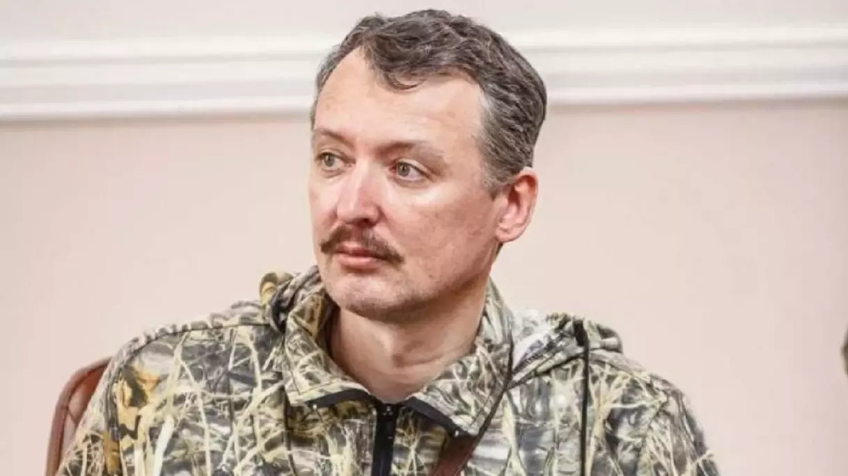 Игорь Стрелков возглавил министерство обороны ДНР.
