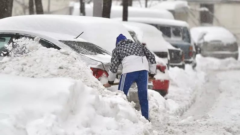 Даже в Москве средняя высота снежного покрова 40 см