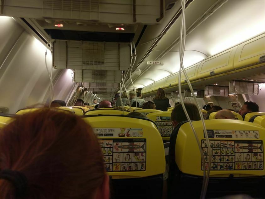Пассажиры рейса Ryanair после ЧП в полете отделались кровотечением из ушей