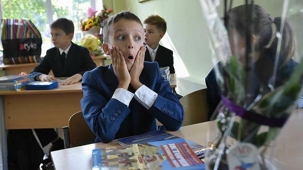 В Челябинске школьникам угрожают "двойками" за отказ покупать тетради