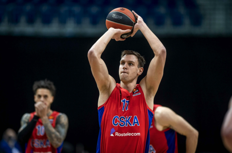 Евролига перенесет матчи российских баскетбольных клубов