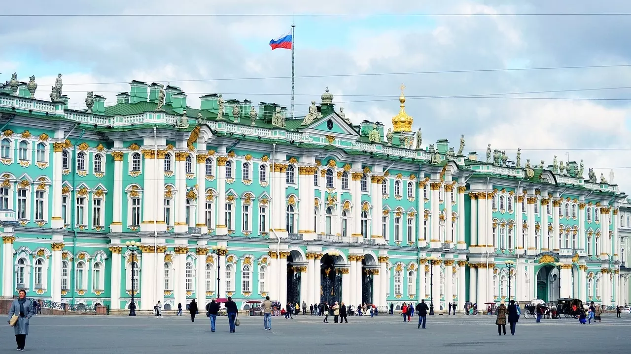 За каждый день пребывания в Петербурге турист будет платить по 100 рублей