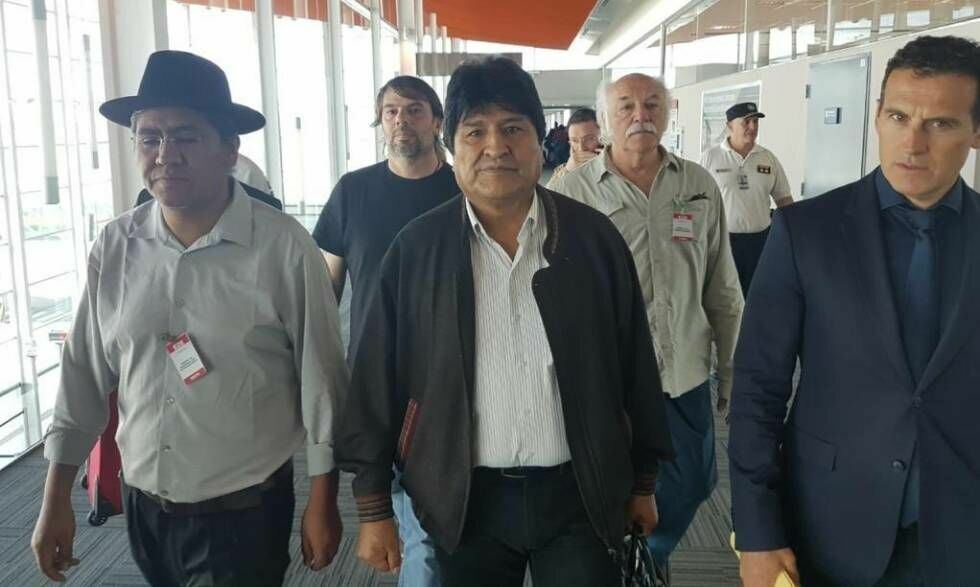Бывший президент Боливии Эво Моралес перебрался в Аргентину
