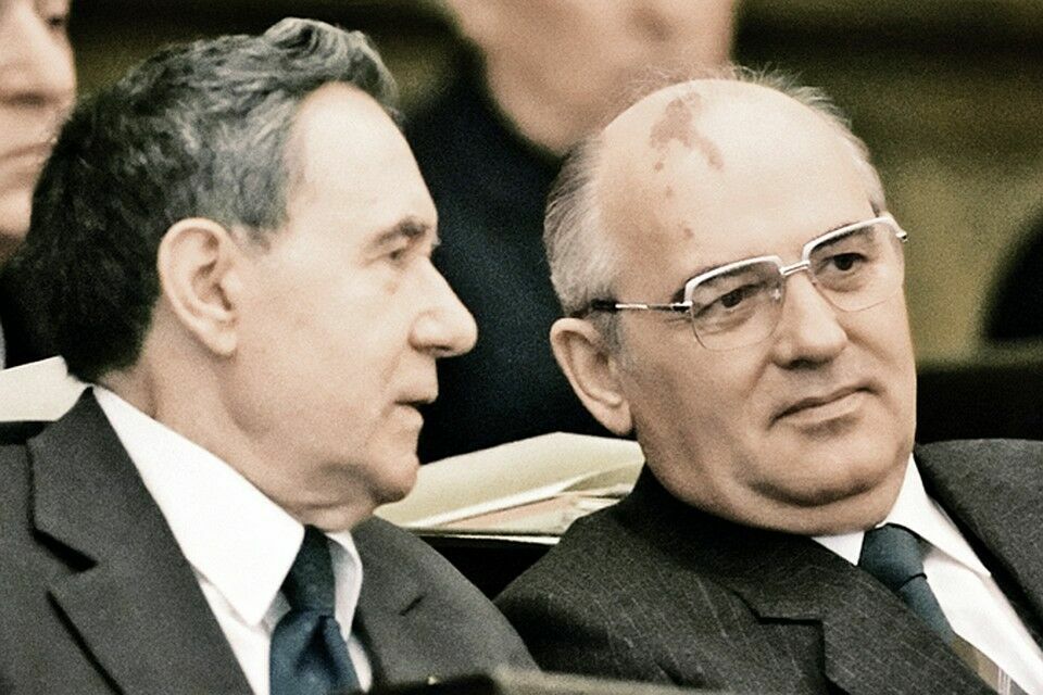 Не Горбачев. Кто первым в СССР придумал термин "новое мышление"